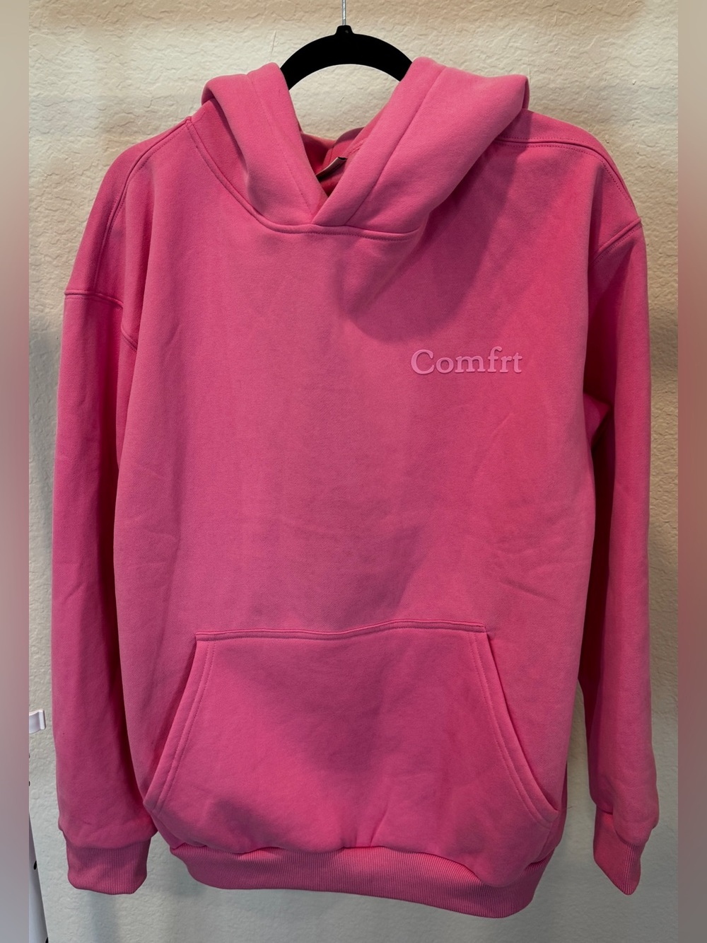 NWOT COMFRT Minimalist Hoodie -
Mega in Hot Pink Size Medium - Picture 3 of 7